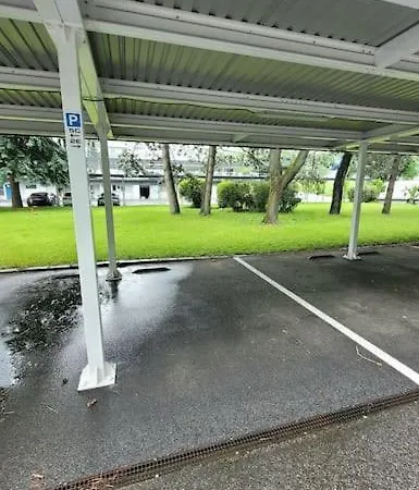 Loft Pri Parku, Air Conditioned, Free Private Parking דירה