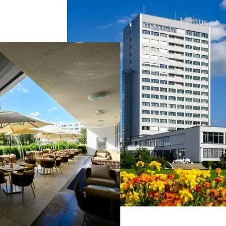 Loft Pri Parku, Air Conditioned, Free Private Parking דירה באנסקה ביסטריצה