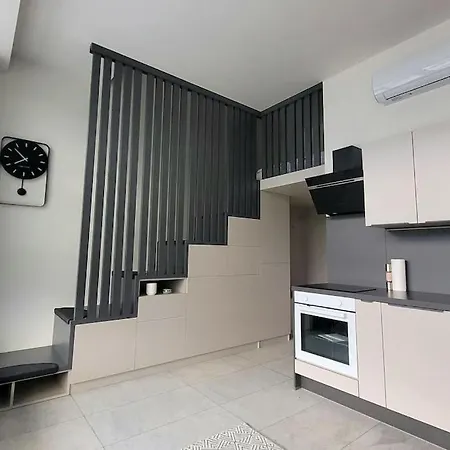 Loft Pri Parku, Air Conditioned, Free Private Parking